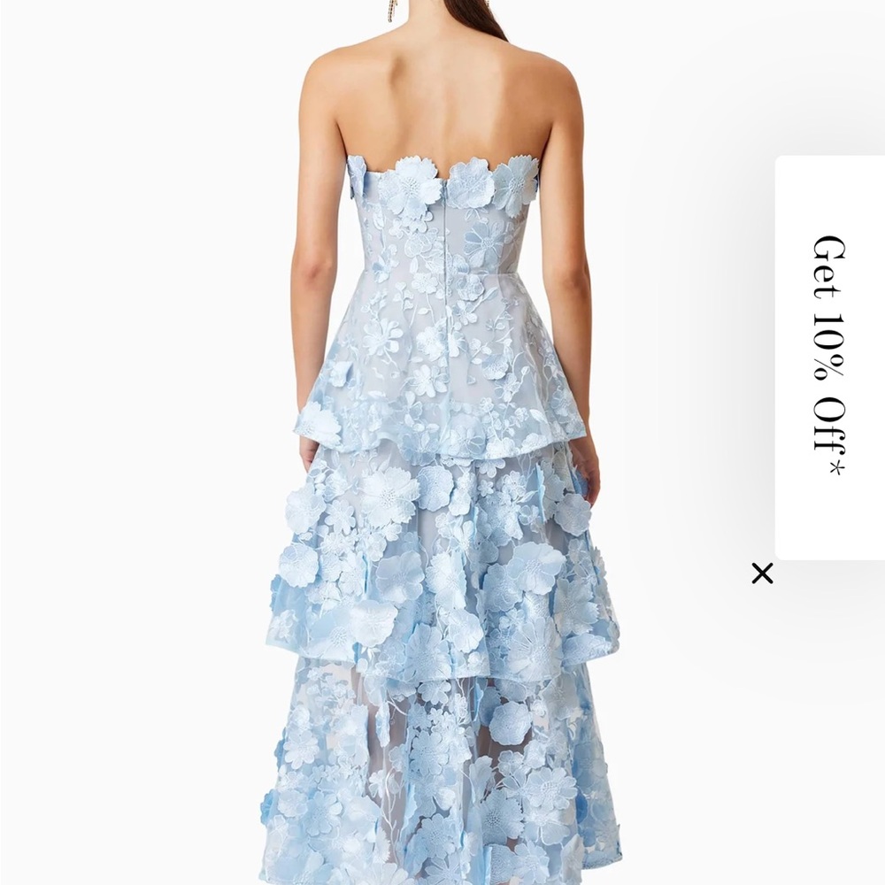 Elliatt Selene Maxi Tiered 3D Dress In Blue - Picture 3 of 5